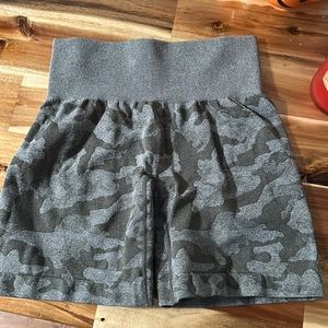 NVGTN Camo Seamless Shorts